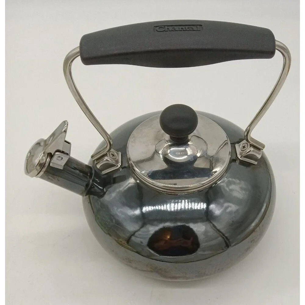 Chantal Whistling Tea Kettle Teapot  Metallic Black/Onyx Enamel 2 Qt